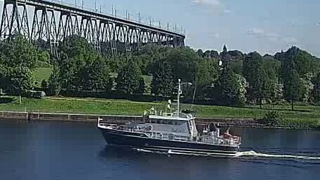 SEA-HUNTER 1