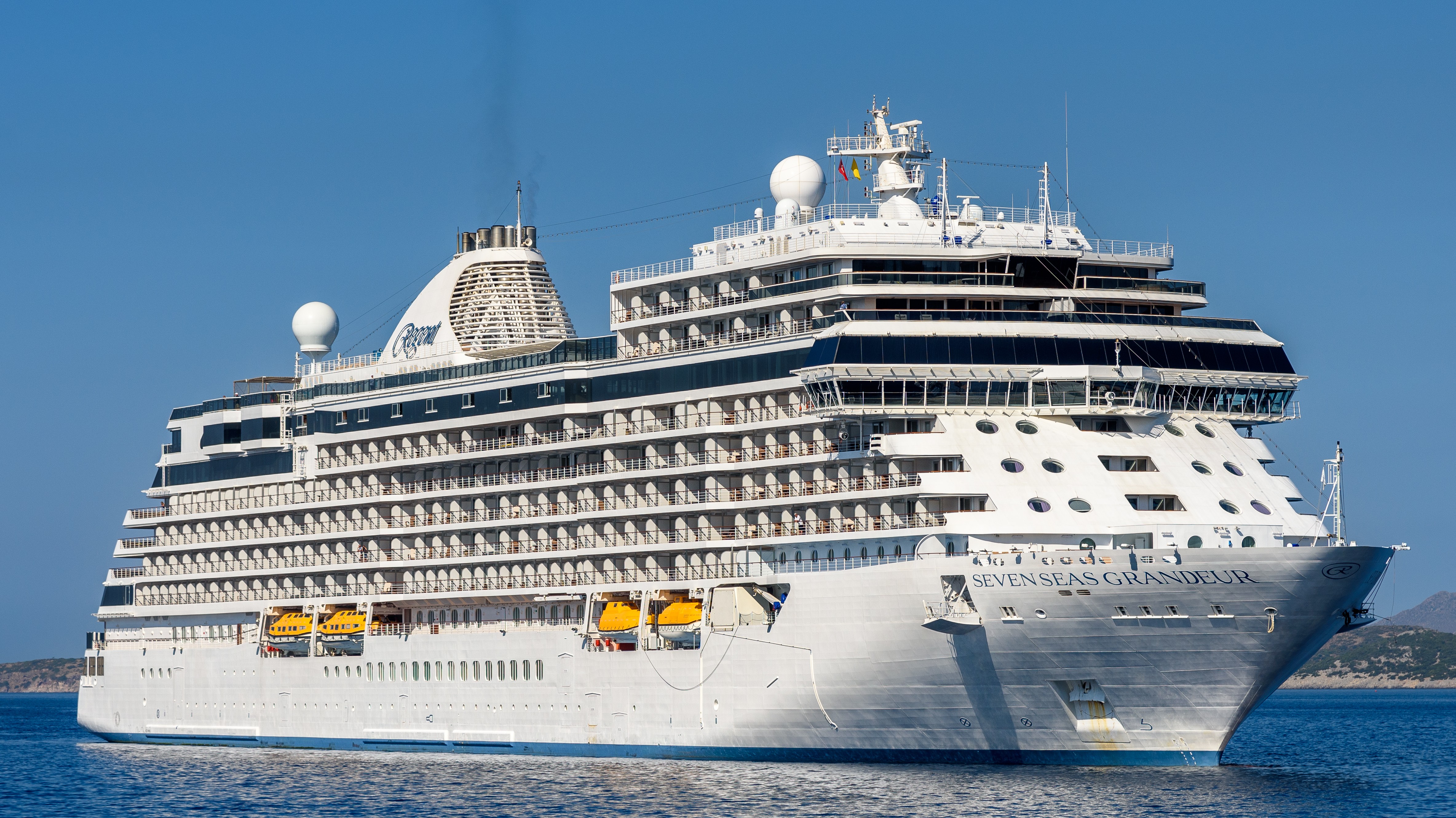 SEVEN SEAS GRANDEUR